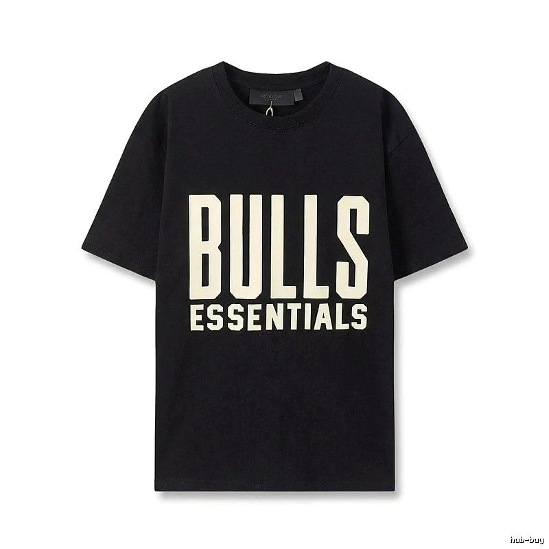 ESSENTIALS Bulls-style black T-shirt