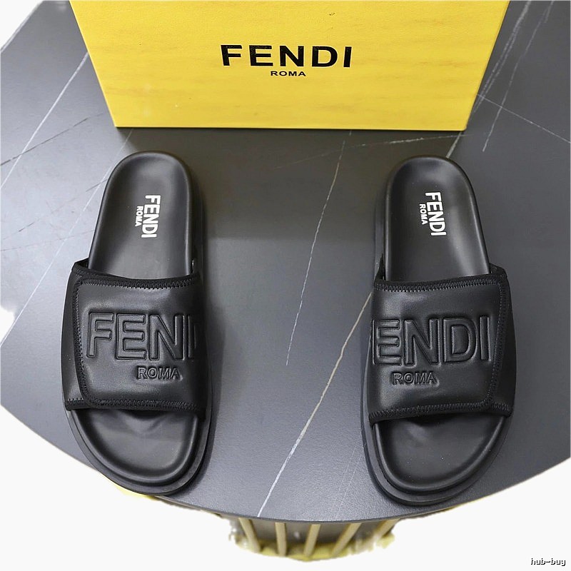 Fendi Roma Minimalist Style Black Slippers