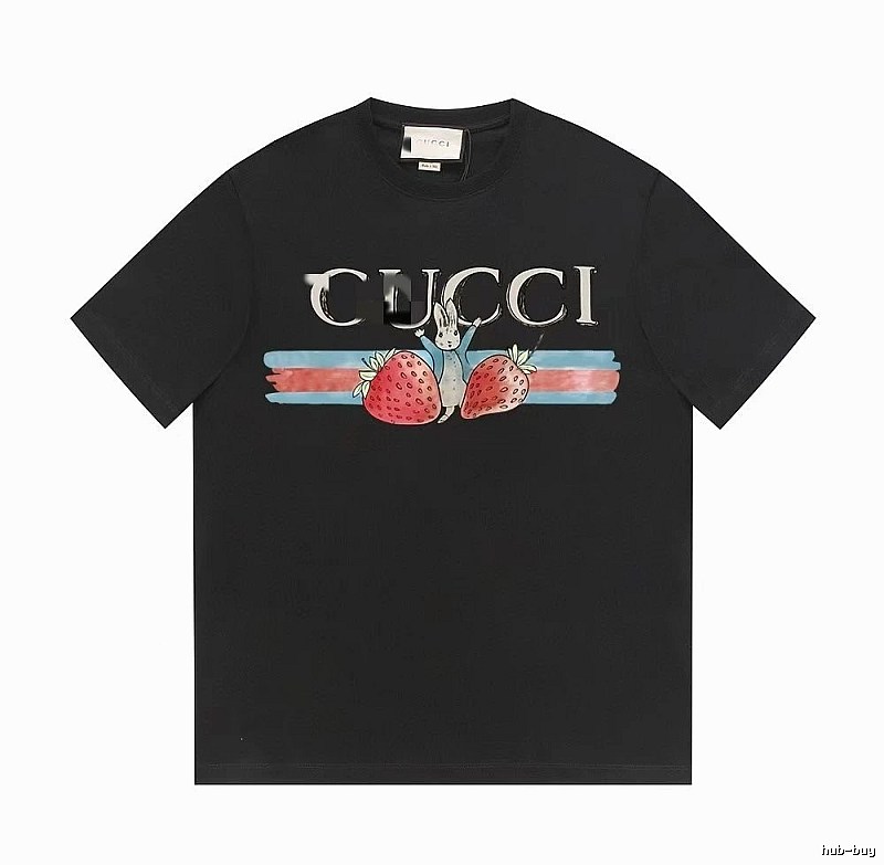 Gucci Strawberry Rabbit Print Collection Casual Style Black T-Shirt