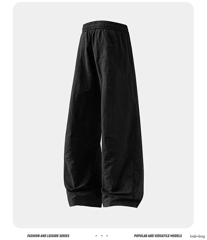 Softly Tapered Leg And Minimal Elastic Waist Relaxed Jogger Pants in Black