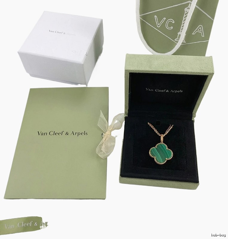 Van Cleef & Arpels Four-leaf Clover Green Necklace