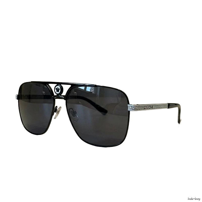 Versace's classic and fashionable black sunglasses